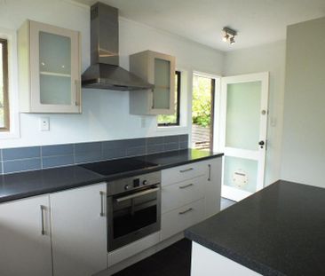 MURRAYS BAY $720 - Photo 1