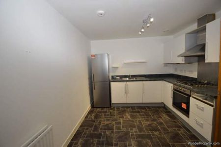 2 bedroom property to rent in Addlestone - Photo 3