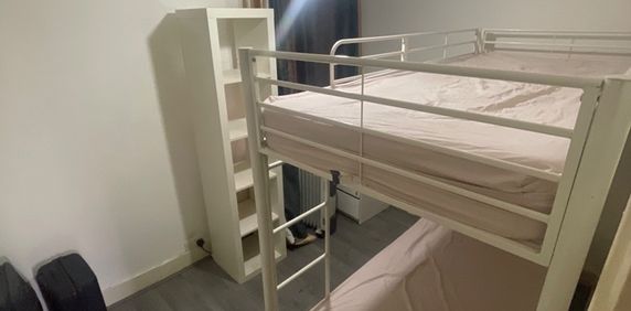 Room in a Shared Flat, Brighton Road, CR2 - Photo 2