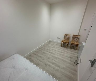 Studio Flat, Catford Hill, SE6 - Photo 2