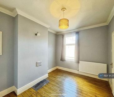 3 bedroom terraced house to rent - Photo 6