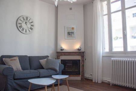 "LA CHAMBRE D'HUGO" - Location Appartement tours : 20.555 m2 - Photo 4