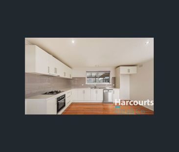 Light-Filled Living with Modern Comforts - Photo 2