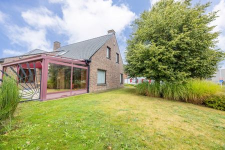 ALLEENSTAANDE WONING IN CENTRUM ZWEVEGEM! - Foto 3