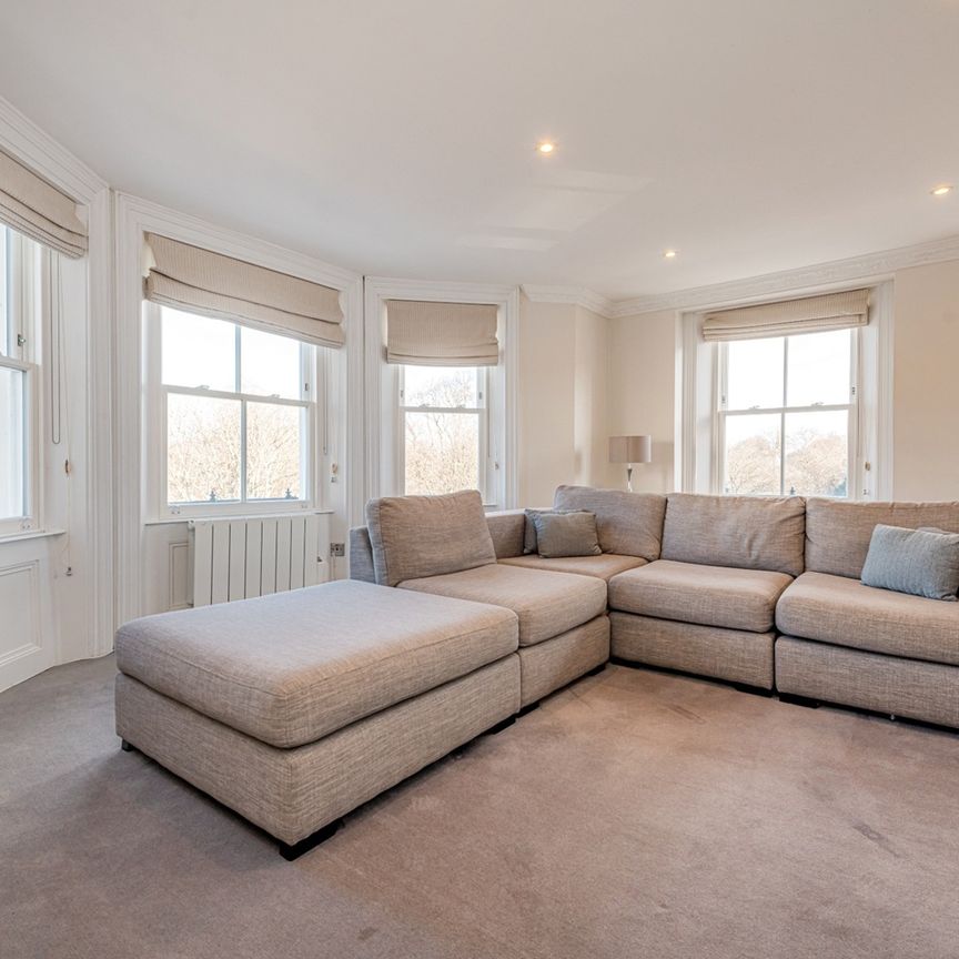 2 Bed Flat, Prince Of Wales Terrace, W8 - Photo 1