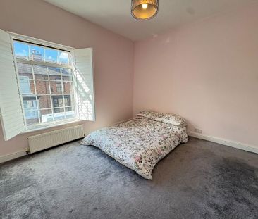 2 bedroom terraced house to rent - Photo 3