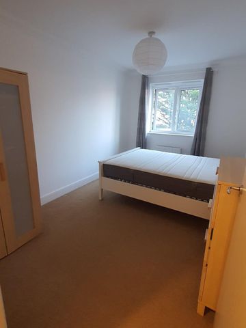 2 Bed Flat, Hulse Road, SO15 - Photo 4