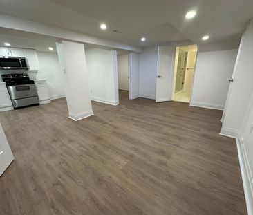 For Lease - 16 Yorkshire Road Unit# Basement, Toronto, Ontario - Photo 4