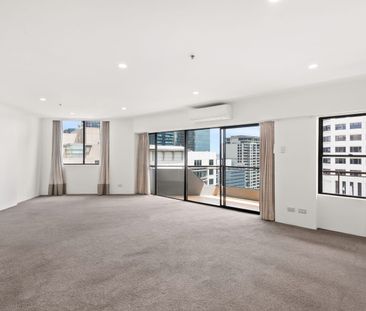 EXECUTIVE CITY APARTMENT - CONVENIENCE AND VIEWS - Photo 2
