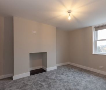 Henley Gardens, Bicester - Photo 2