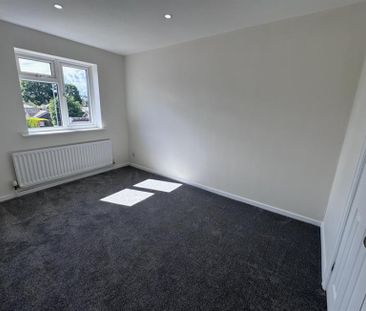 3 Bedroom Link Detached To Let - Photo 4