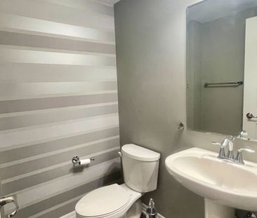 For Lease - 295 Ellen Davidson Drive, Oakville, Ontario - Photo 2