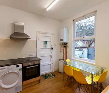 4 bedroom terraced house to rent - Photo 6