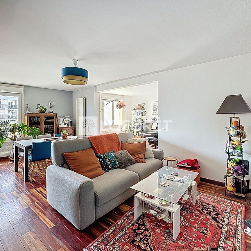 Apartment - Photo 1