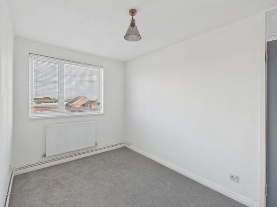3 bedroom apartment to rent - Photo 1