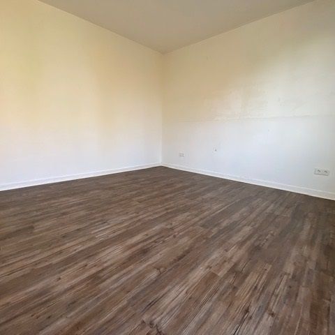 *** Charmante 2-Zimmerwohnung mit großem S-W-Balkon in ruhiger Lage! *** - Foto 1