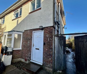 Clifford Road, BOURNEMOUTH - Photo 5