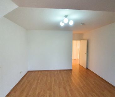 Praktische Wohnung mit Loggia, Einbauküche und Garage in Nienburg z... - Photo 1