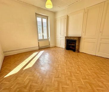 Location Appartement 2 pièces 57m² LYON 7ème - Photo 3