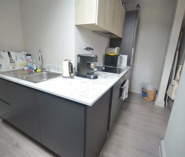 2 Bedroom Apartment To Let - Photo 3