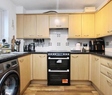 Located on this unique road in Bradley Stoke is this three bedroom ... - Photo 6