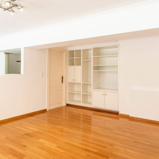 Villa te huur in Ukkel voor € 3.400 met 4 slaapkamers - Foto 1