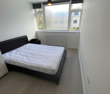 1 bedroom in a flat share to rent - Photo 1