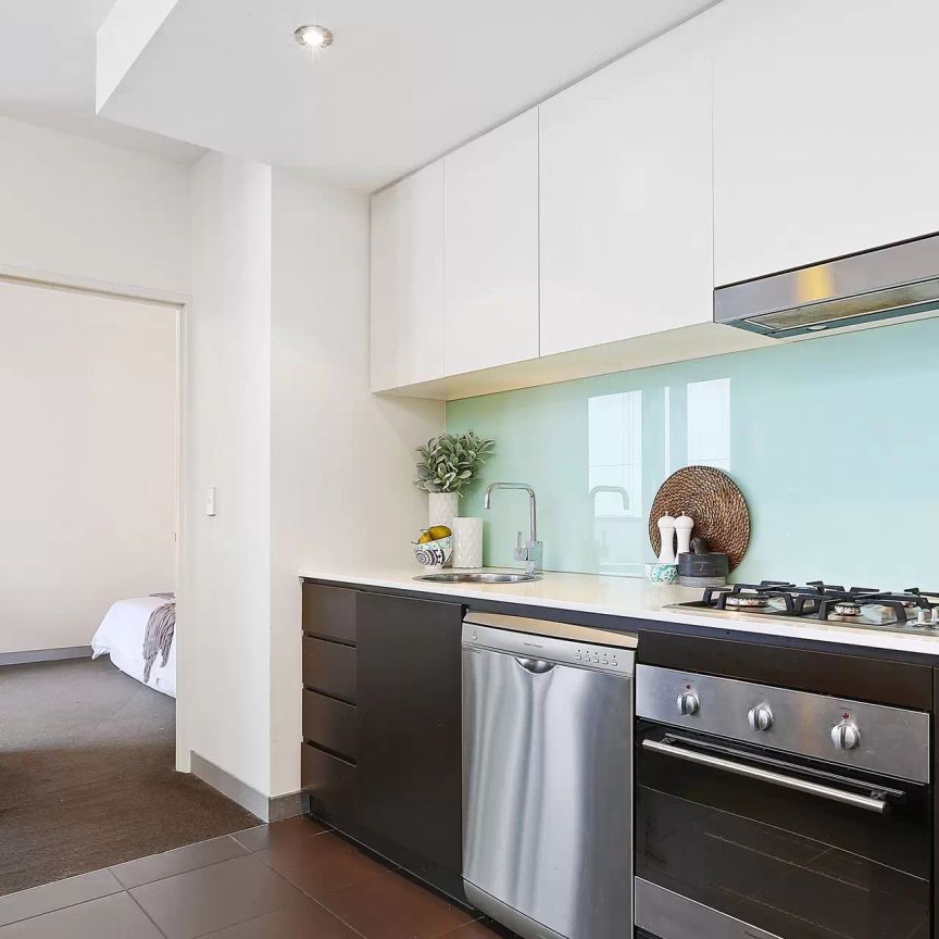 MGM MARTIN – ONE BEDROOM APARTMENT - Photo 1