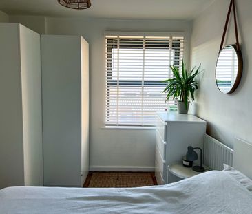 2 Bed Flat, Bailey House, SE18 - Photo 4