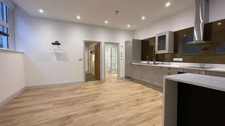 Worcester Road, Malvern, Worcestershire, WR14 - Photo 4