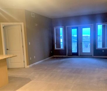 Beautiful 1150 Sf, 2 Bed, 2 Bath Condo In Whitemud Ridge: Adul Only... - Photo 4