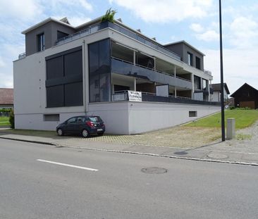Moderne Wohnung mit Gartensitzplatz - Photo 3