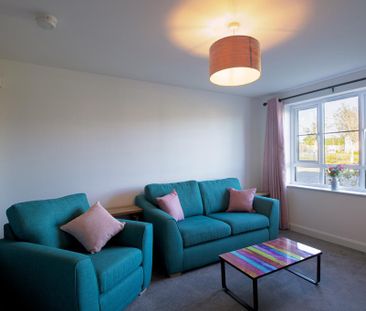 3 bedroom semi-detached house to rent - Photo 1