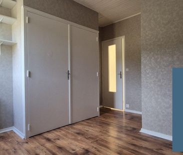 Location Appartement 2 pièces 42m² BOURGOIN JALLIEU 38300 - Photo 2