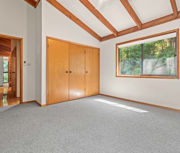 129 Hillside Road, Avoca Beach, NSW 2251 - Photo 5