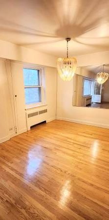 ** Because You Deserve HUGE 2bed 2bath, Concrete Building, CDN, UDM ** - Photo 1