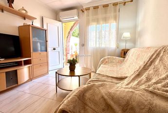 Bungalow in Torrevieja, urbanizacion, for rent