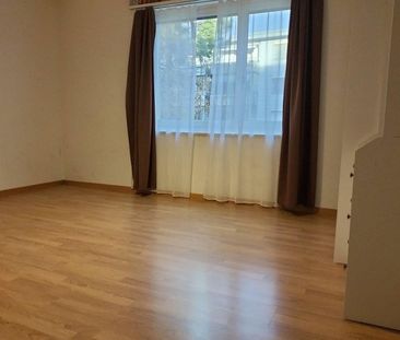 4 Zimmer-Wohnung mit grossem Balkon im Grünen - Photo 6