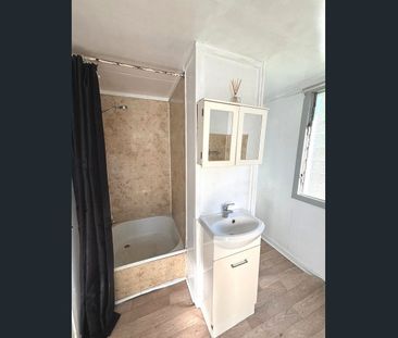 458 Bolsover Street, Depot Hill, Qld 4700 - Photo 5