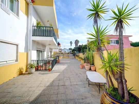 3 room luxury Apartment for rent in Cascais, Portugal - Photo 1