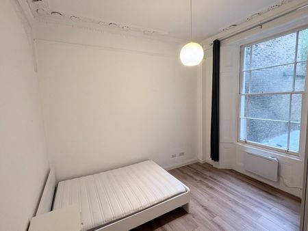 1 Bed Flat, Queensborough Terrace, W2 - Photo 2