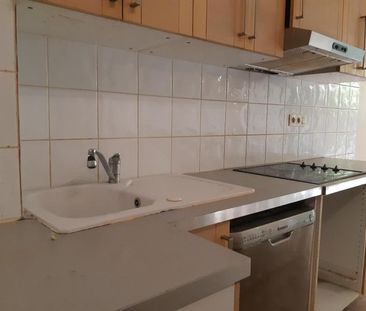 Location Appartement 4 pièces 84m² BORDEAUX 33000 - Photo 2