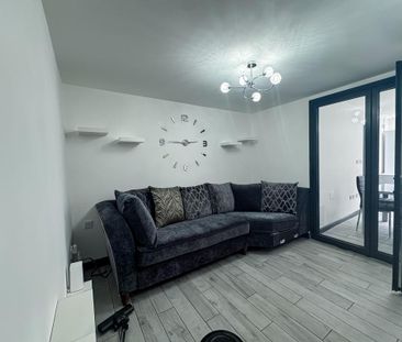 2 bedroom detached house to rent - Photo 1