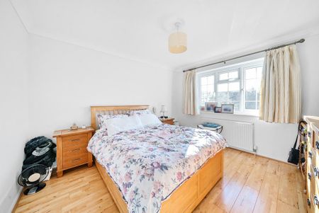 3 bedroom end of terrace house to rent - Photo 5