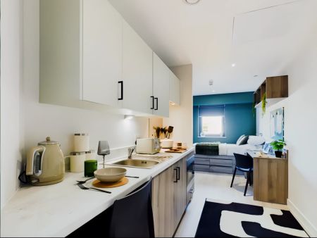 Standard Studio with Courtyard - Photo 3