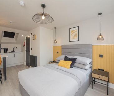 1 bedroom in a house share to rent - Photo 4