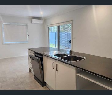 Effortless Modern Living in Sussex Inlet - Photo 1