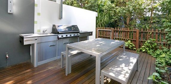 Fully Furnished 3 bedroom Terrace Apartment - Photo 2