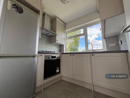1 bedroom maisonette to rent - Photo 2