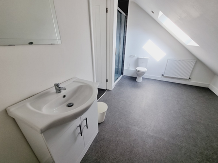 2 Bed Student Accommodation - Photo 5